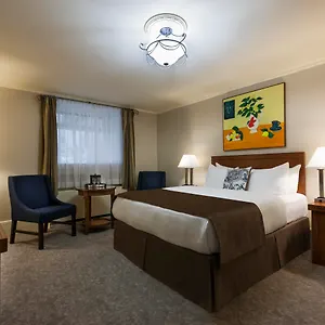 Hotel Chateau Versailles Montreal